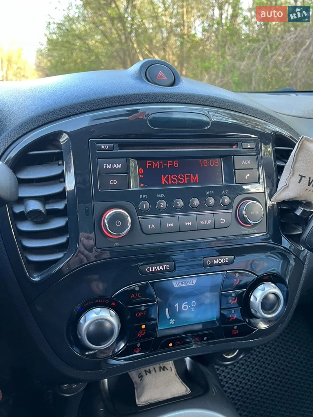 2010 Nissan Juke - мініатюра 15