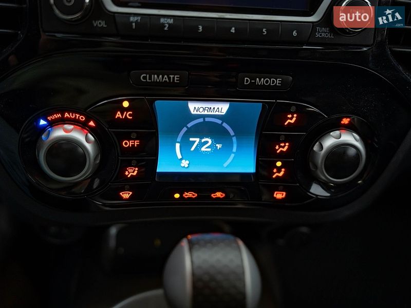 Внедорожник / Кроссовер Nissan Juke 2016 в Киеве