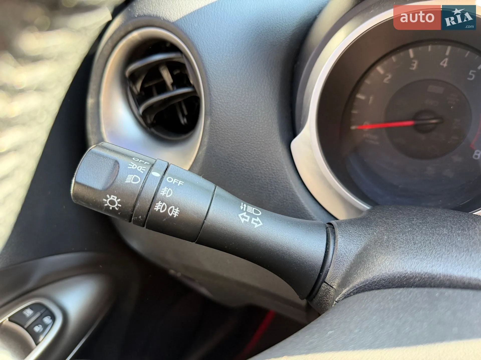 2014 Nissan Juke - мініатюра 33