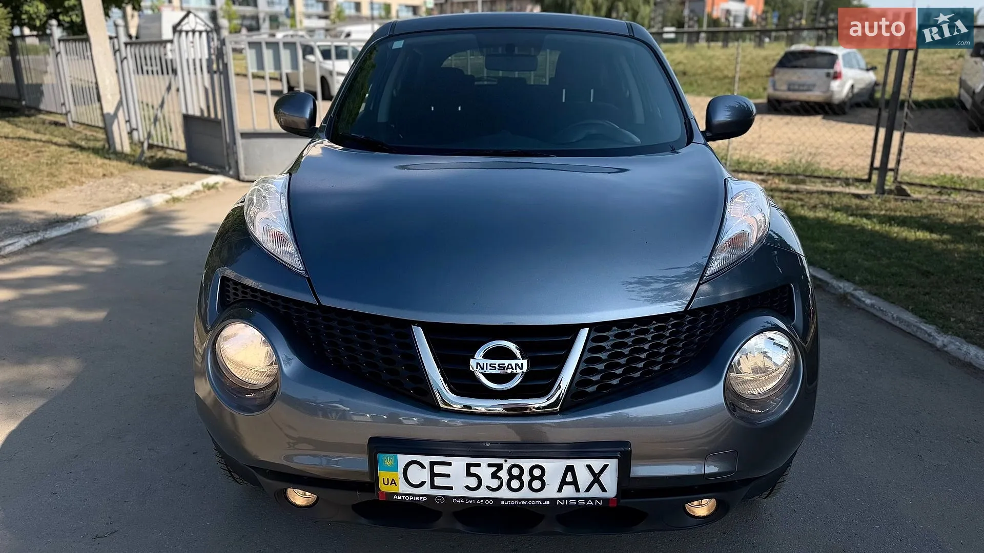 2011 Nissan Juke - мініатюра 2