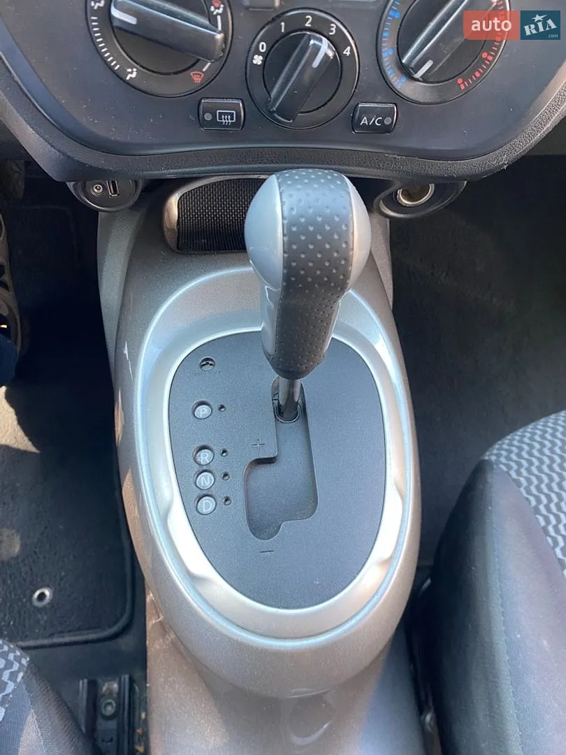 2015 Nissan Juke - мініатюра 14