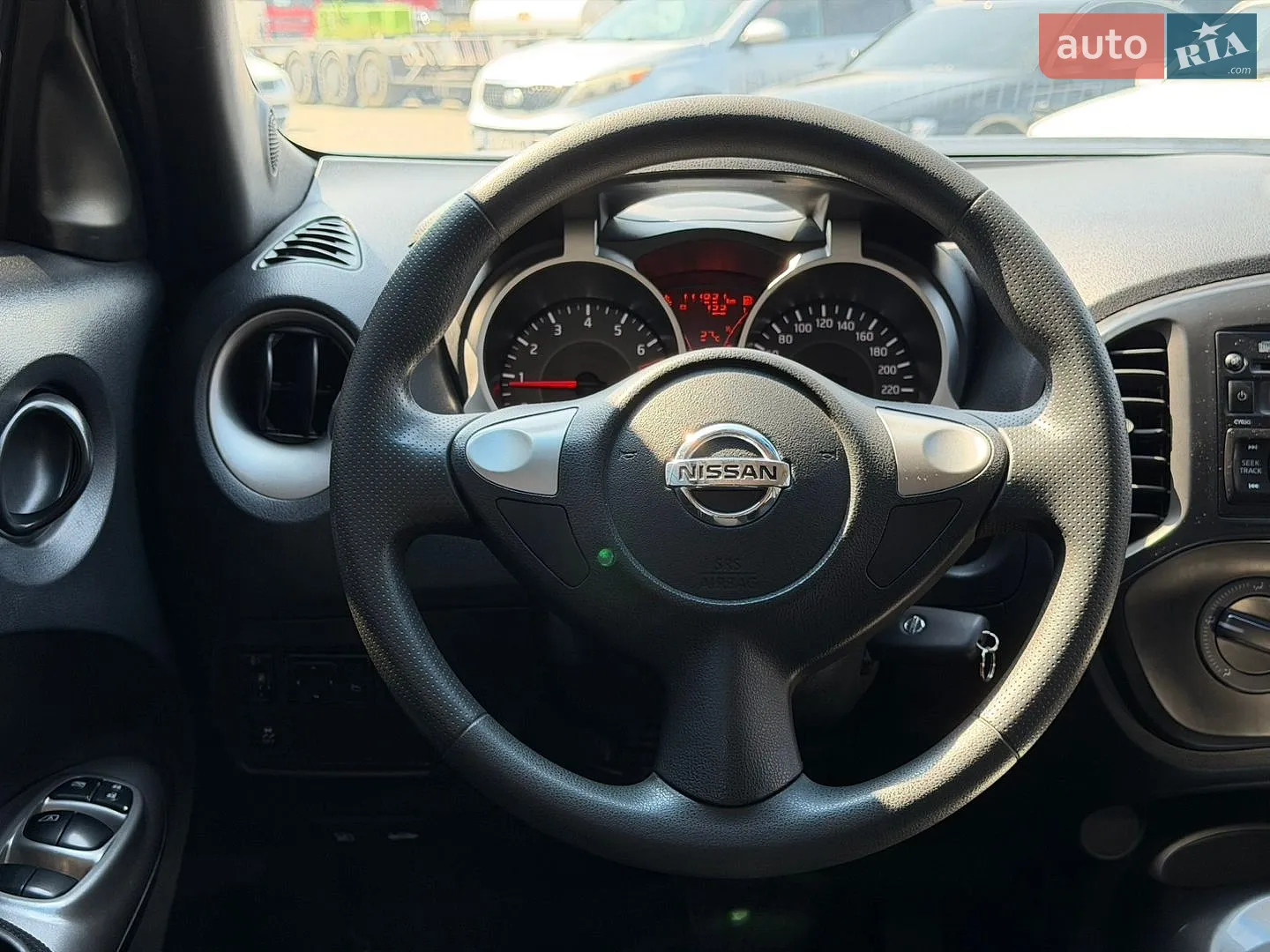 2017 Nissan Juke - мініатюра 16