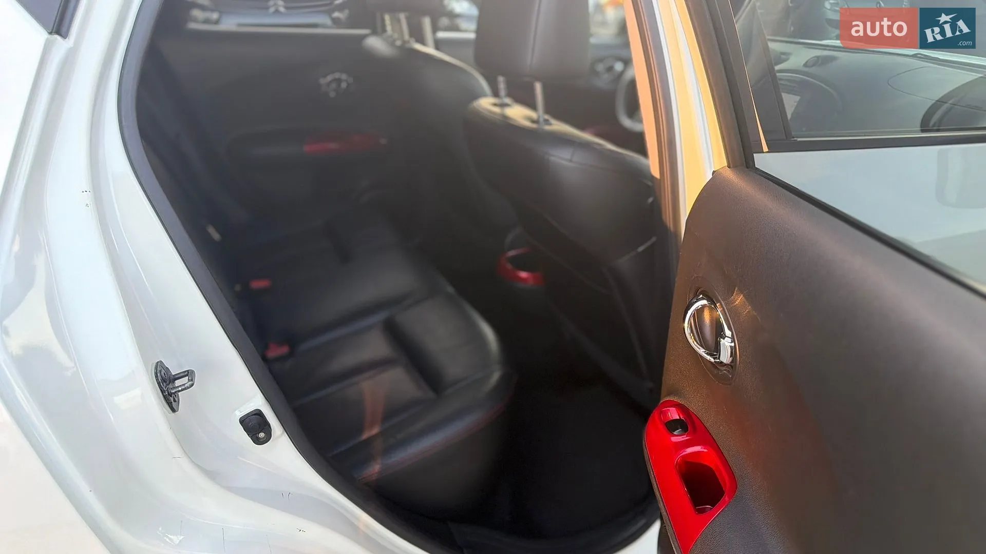 2010 Nissan Juke - мініатюра 28