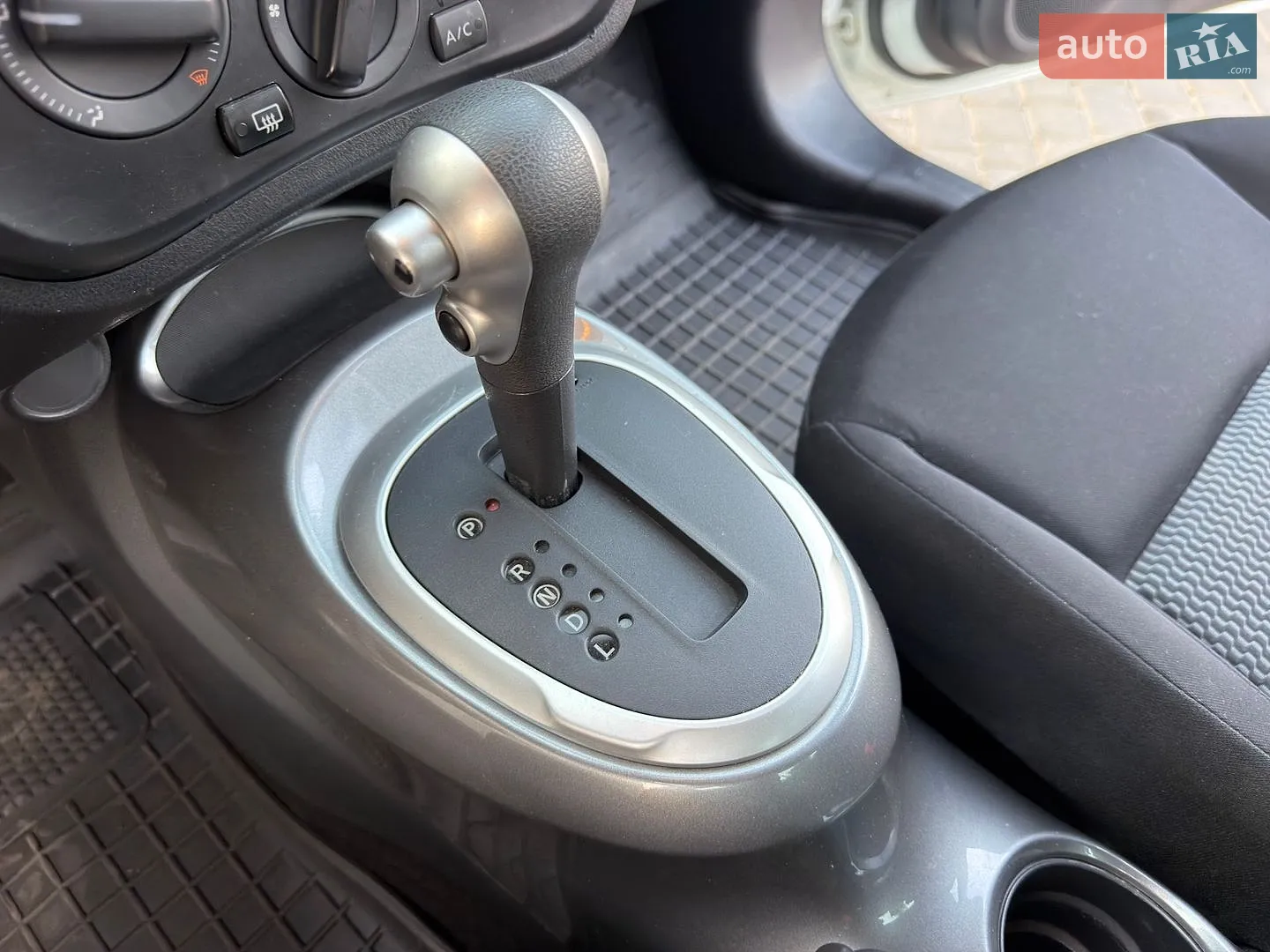 2018 Nissan Juke - мініатюра 39