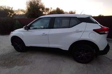 Позашляховик / Кросовер Nissan Kicks 2020 в 