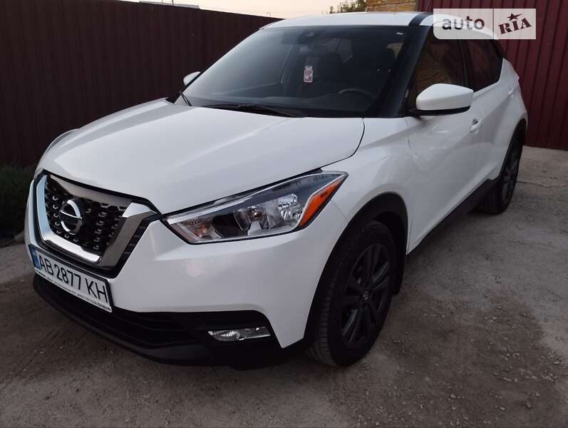 Позашляховик / Кросовер Nissan Kicks 2020 в 