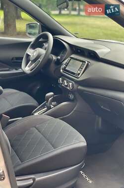 Внедорожник / Кроссовер Nissan Kicks 2020 в Ровно