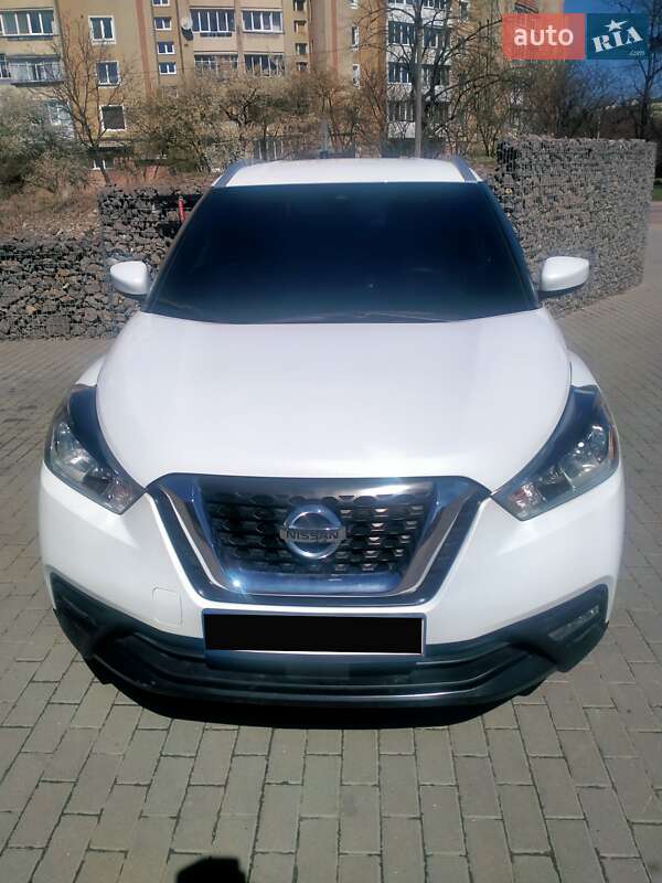 Позашляховик / Кросовер Nissan Kicks 2020 в 
