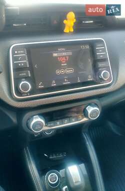Позашляховик / Кросовер Nissan Kicks 2020 в 