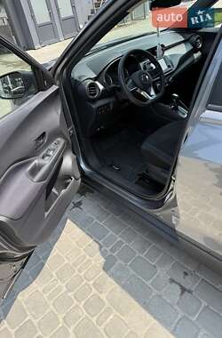 Внедорожник / Кроссовер Nissan Kicks 2020 в 