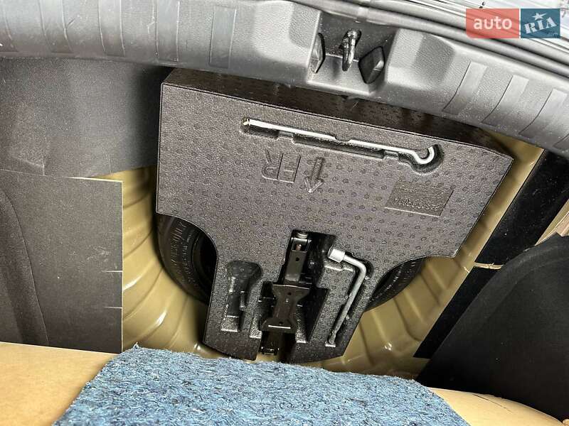 Позашляховик / Кросовер Nissan Kicks 2021 в Дніпрі фото 40 Позашляховик / Кросовер Nissan Kicks 2021 в Дніпрі