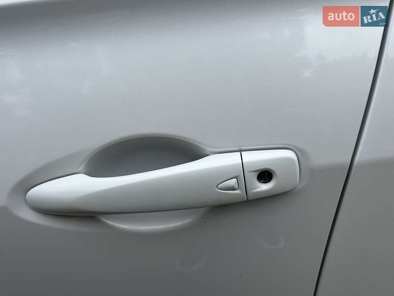 Внедорожник / Кроссовер Nissan Kicks 2018 в Днепре фото 21 Внедорожник / Кроссовер Nissan Kicks 2018 в Днепре