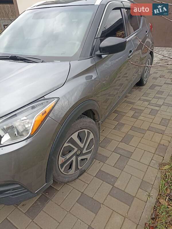 Внедорожник / Кроссовер Nissan Kicks 2018 в Переяславе