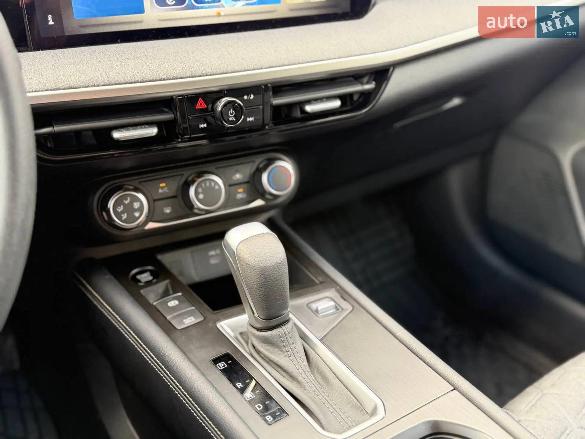 2024 Nissan Kicks - мініатюра 18