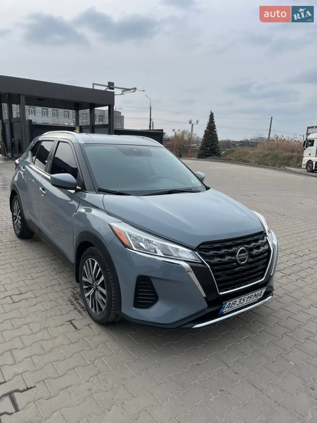 2021 Nissan Kicks - мініатюра 2