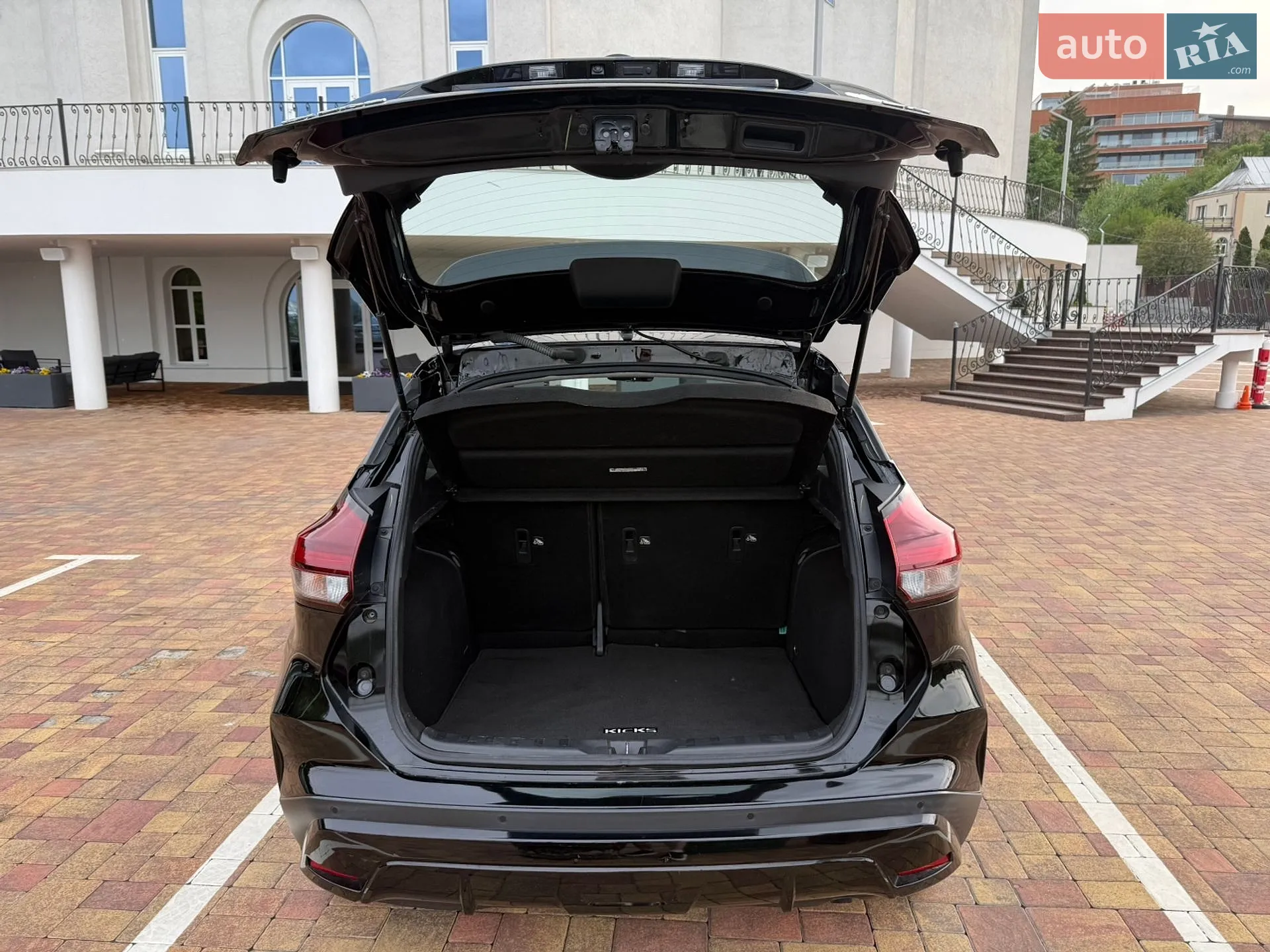 2022 Nissan Kicks - мініатюра 11