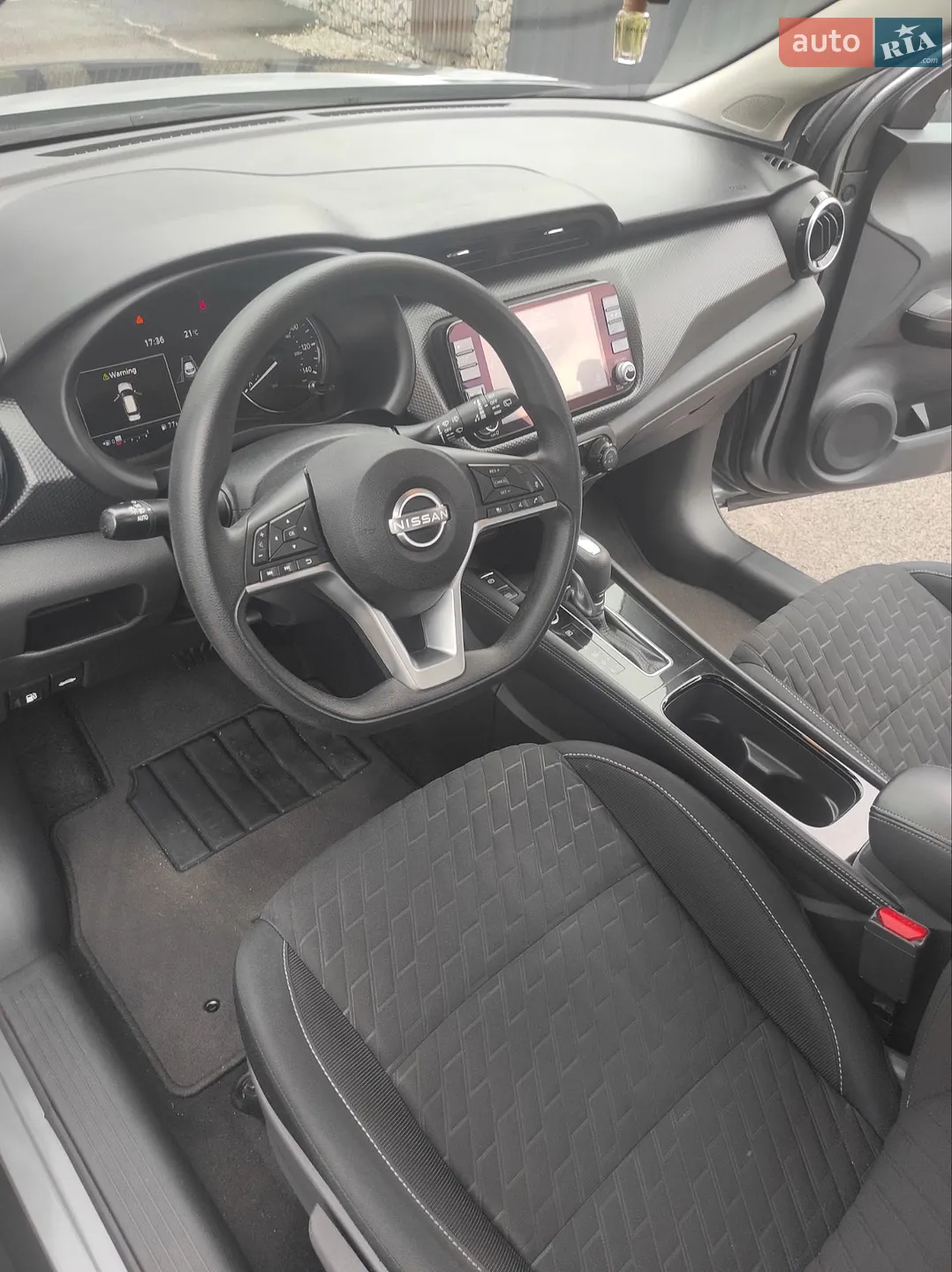 2022 Nissan Kicks - мініатюра 13