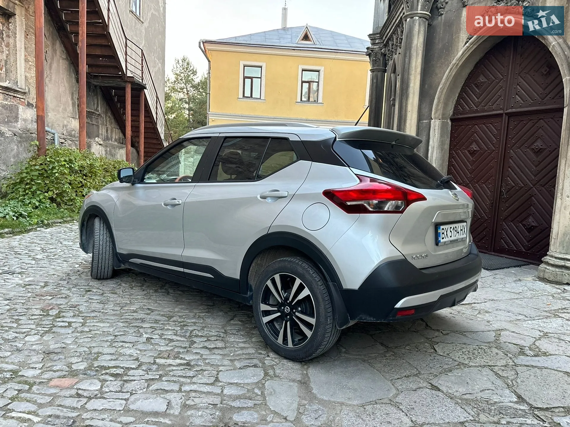 Nissan Kicks 2018 VIN 3N1CP5CU7KL470880 фото оголошення 15 з 19