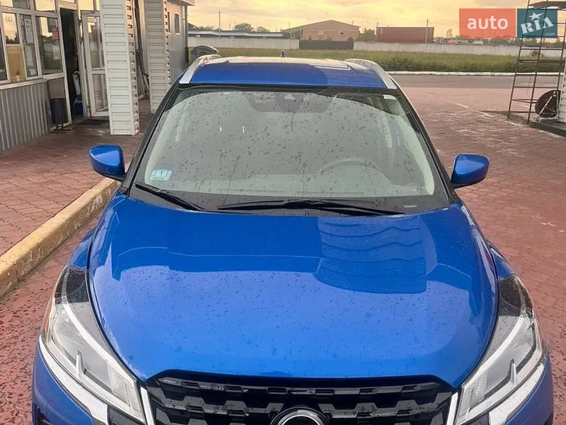 Nissan Kicks