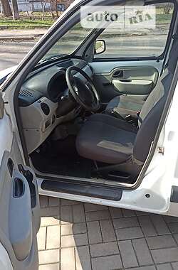 Мінівен Nissan Kubistar 2006 в 