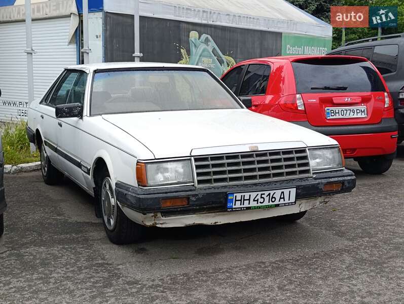 Nissan Laurel 1984