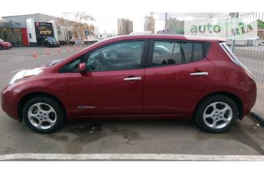 Хэтчбек Nissan Leaf 2013 в Херсоне