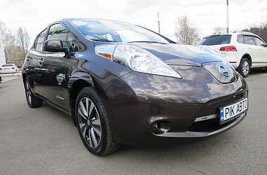 Хэтчбек Nissan Leaf 2016 в Киеве