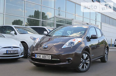 Хэтчбек Nissan Leaf 2016 в Киеве