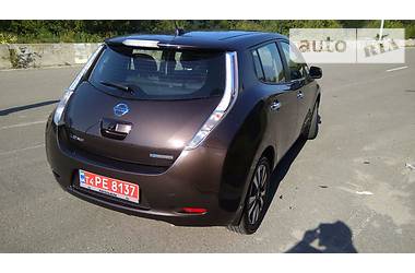 Хэтчбек Nissan Leaf 2016 в Киеве