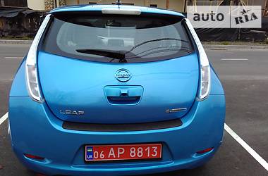 Хэтчбек Nissan Leaf 2012 в Звягеле