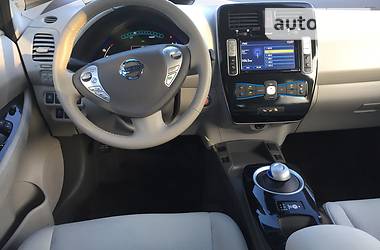 Хэтчбек Nissan Leaf 2015 в Киеве