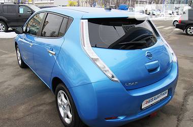 Хэтчбек Nissan Leaf 2013 в Киеве