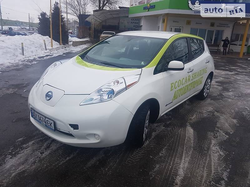 Хетчбек Nissan Leaf 2013 в Харкові