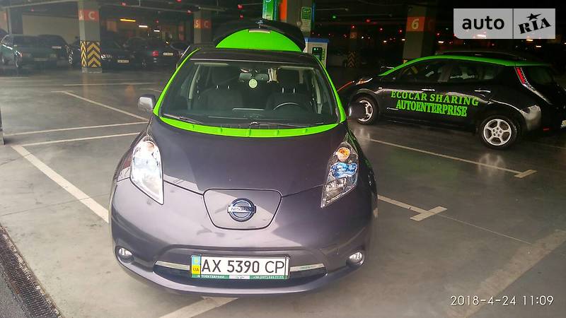 Nissan Leaf 2013 года