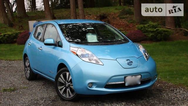 Nissan Leaf 2015 року
