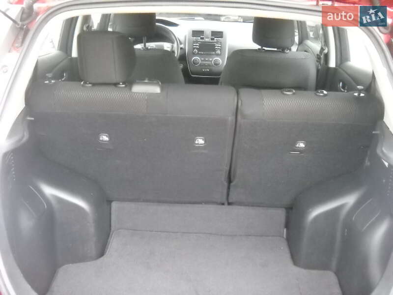 Хетчбек Nissan Leaf 2015 в Чорткові