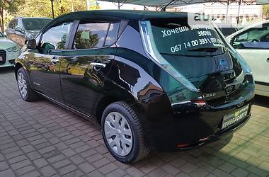 Хэтчбек Nissan Leaf 2013 в Кривом Роге