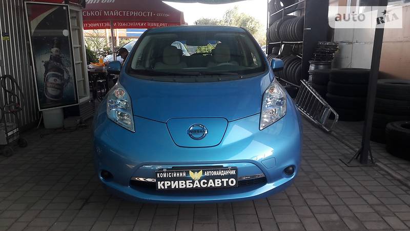 Хетчбек Nissan Leaf 2011 в Кривому Розі