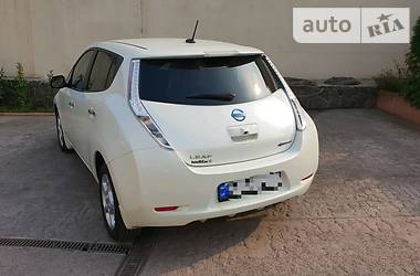 Хэтчбек Nissan Leaf 2015 в Одессе