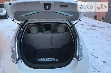 Хэтчбек Nissan Leaf 2016 в Полтаве