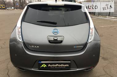 Хэтчбек Nissan Leaf 2013 в Николаеве