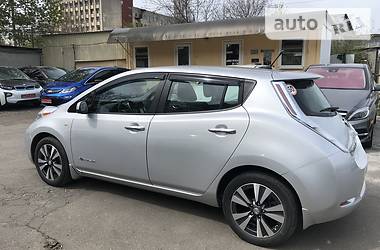 Хэтчбек Nissan Leaf 2013 в Одессе