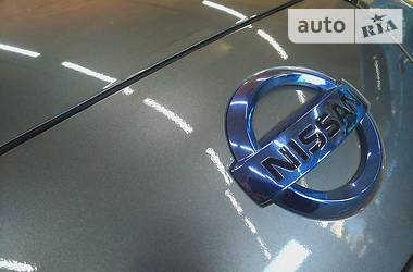 Лифтбек Nissan Leaf 2014 в Киеве