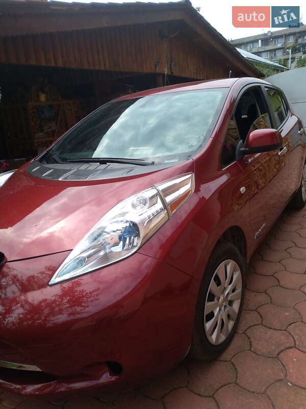 Універсал Nissan Leaf 2013 в Мукачевому
