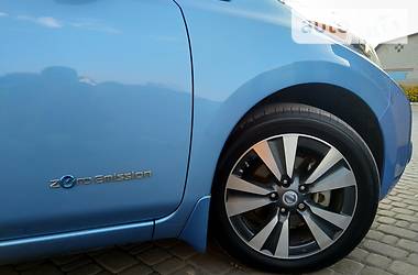 Хетчбек Nissan Leaf 2013 в Борисполі