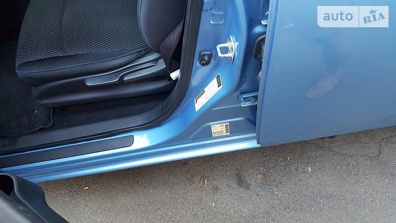 Хэтчбек Nissan Leaf 2013 в Одессе