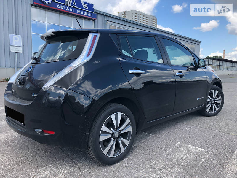 Хетчбек Nissan Leaf 2015 в Києві фото 5 Хетчбек Nissan Leaf 2015 в Києві