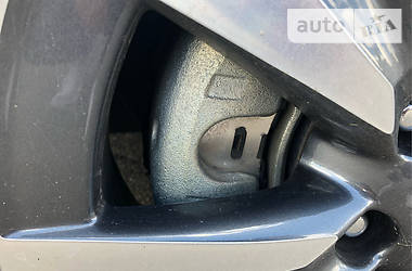 Хетчбек Nissan Leaf 2015 в 