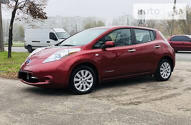 Хэтчбек Nissan Leaf 2013 в Запорожье