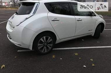 Хетчбек Nissan Leaf 2013 в Житомирі